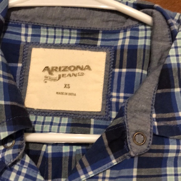 Button up - Picture 2 of 2